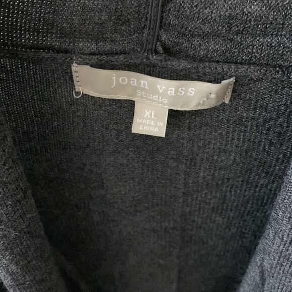 Joan Vass cardigan - Picture 2 of 5